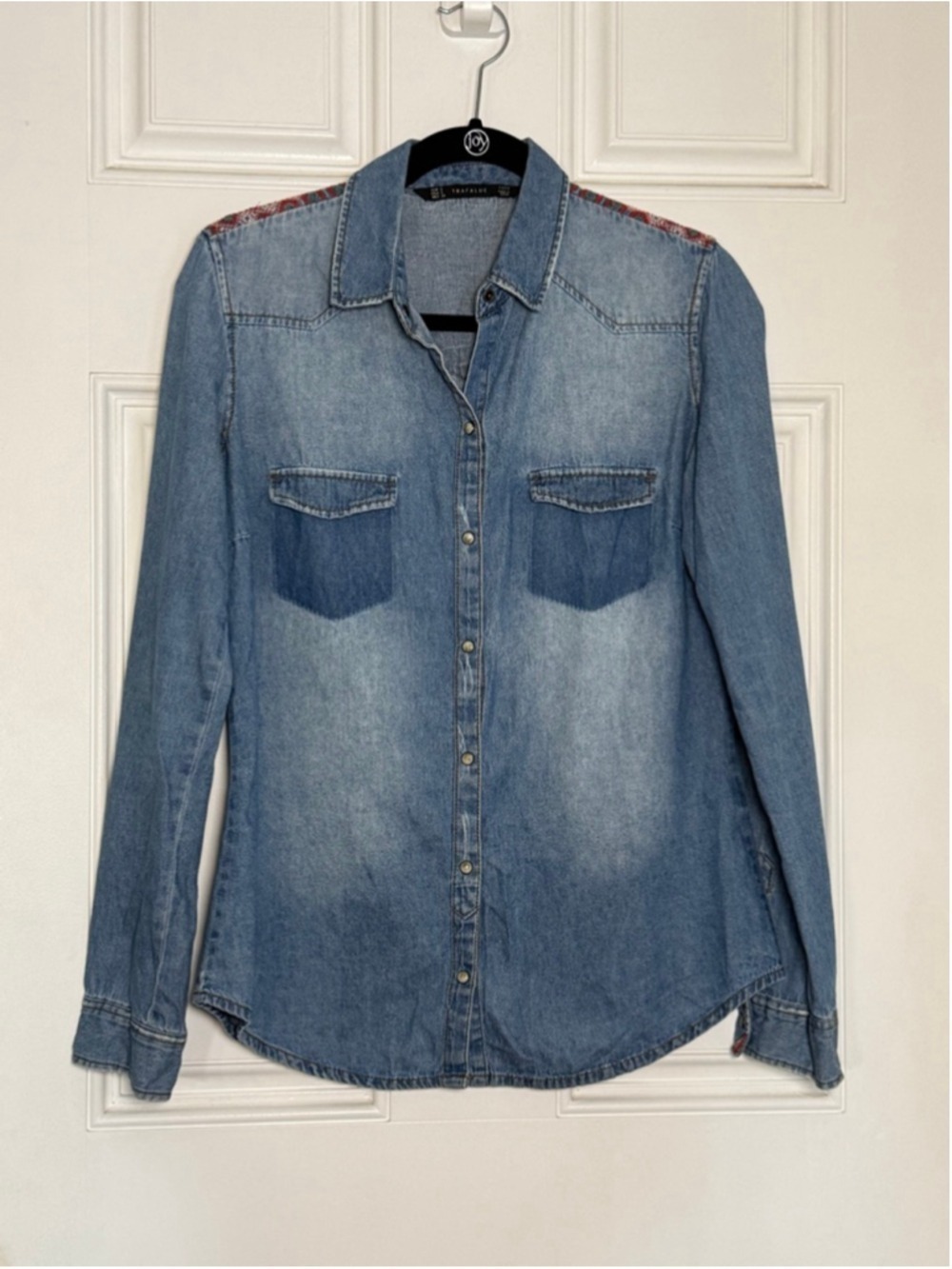 Women's ZARA TRAFALUC Blue Denim Button Down Shirt with Red Embroidery, S